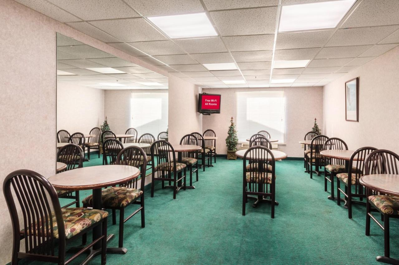 Red Roof Inn Morehead Exterior foto